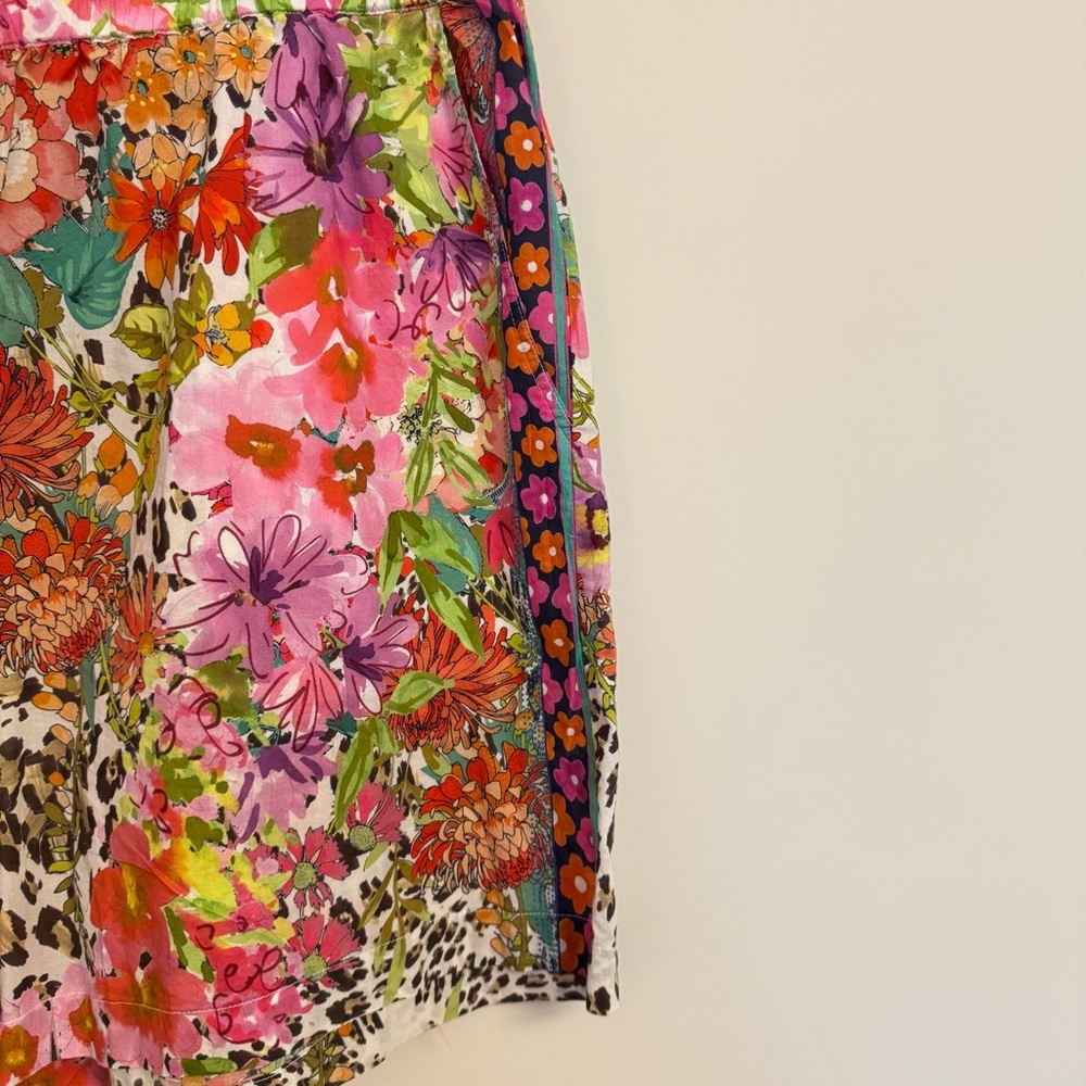 JOHNNY WAS 2 Piece Wild Garden Blouse and Short Set - Women’s Large - Picture 9 of 16